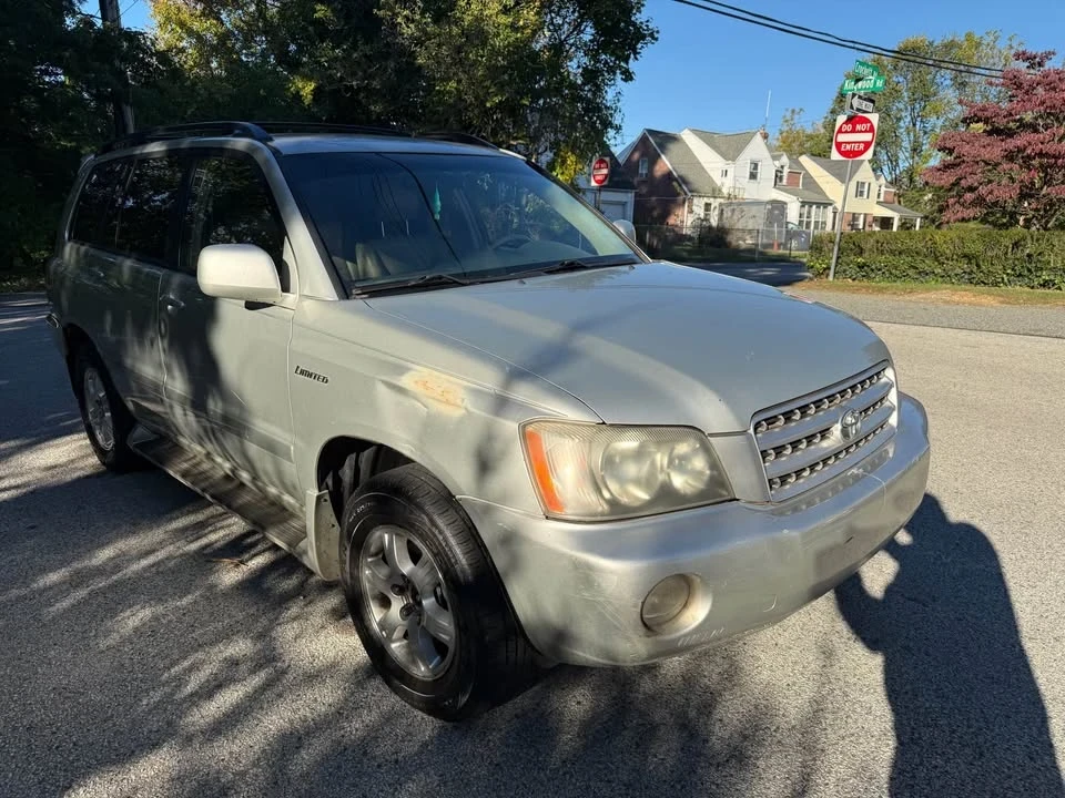 2003 Toyota Highlander - Image 5 of 11