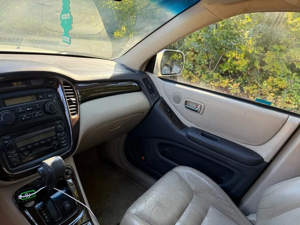 2003 Toyota Highlander - Image 10 of 11