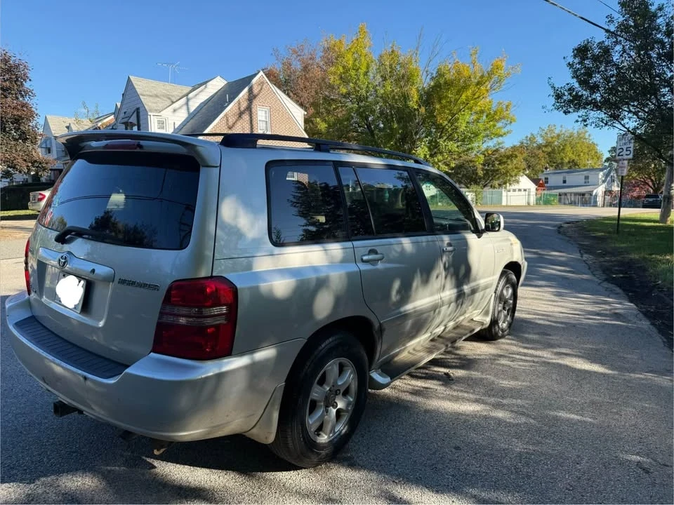 2003 Toyota Highlander - Image 4 of 11