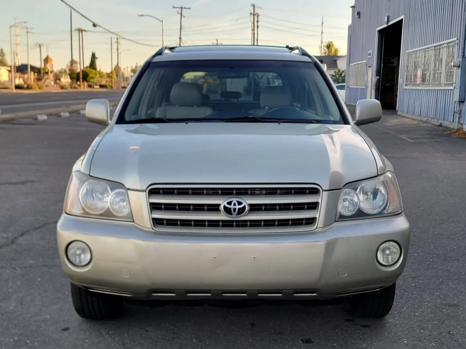 2003 Toyota Highlander - Image 8 of 17