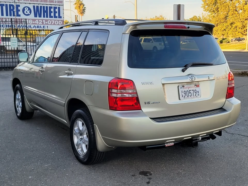 2003 Toyota Highlander - Image 3 of 17