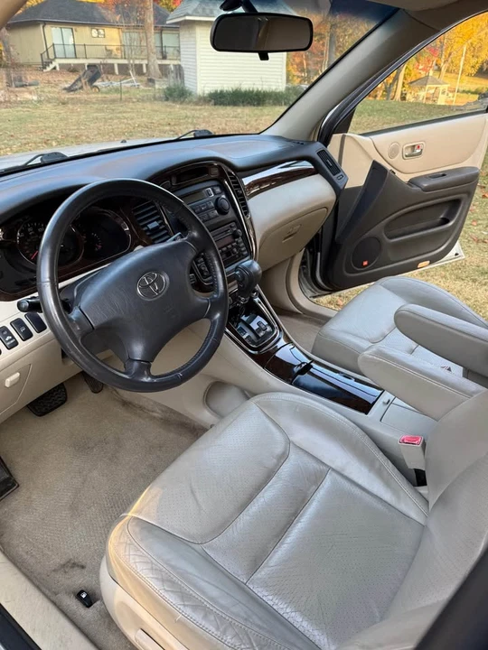 2003 Toyota Highlander - Image 5 of 8