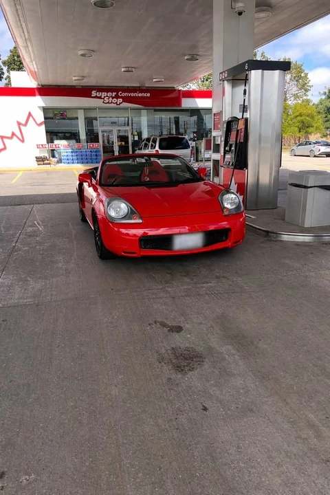 2003 Toyota MR2 Spyder/MR-S - Image 2 of 7