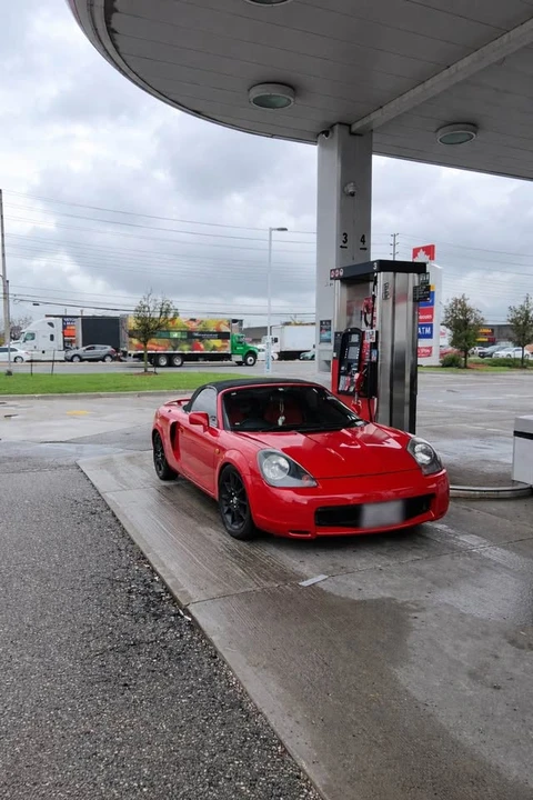 2003 Toyota MR2 Spyder/MR-S - Image 6 of 7