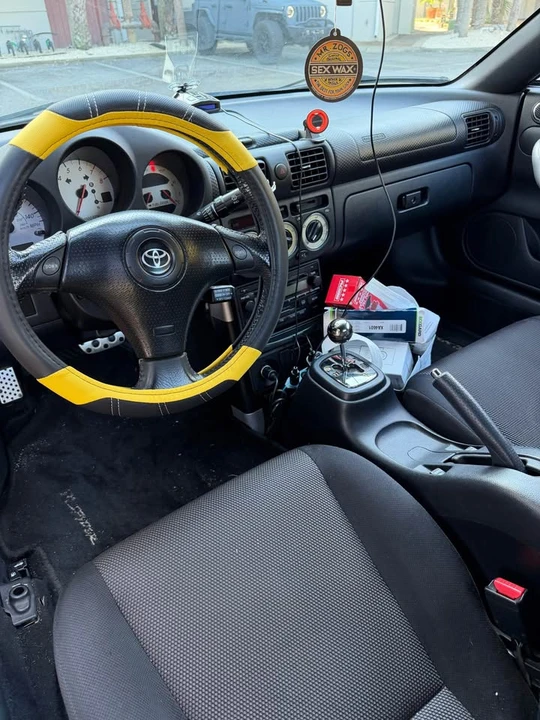 2003 Toyota MR2 Spyder/MR-S - Image 11 of 11