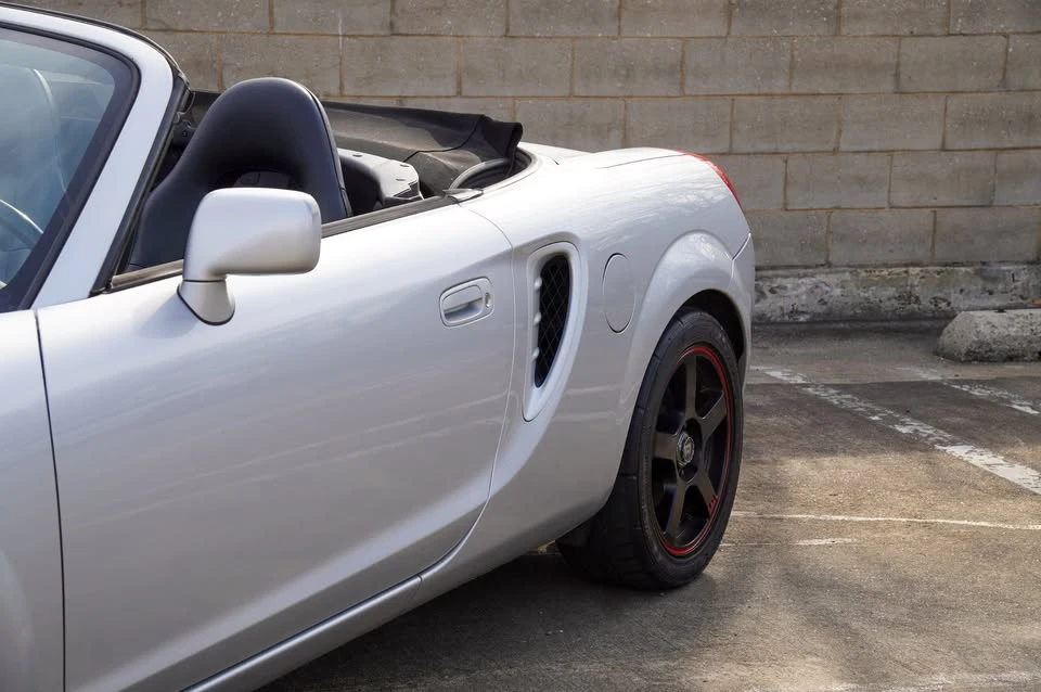 2003 Toyota MR2 Spyder/MR-S - Image 10 of 20