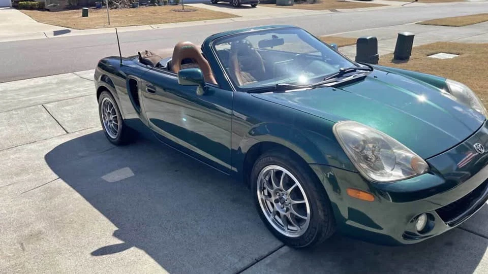 2003 Toyota MR2 Spyder/MR-S - Image 2 of 15