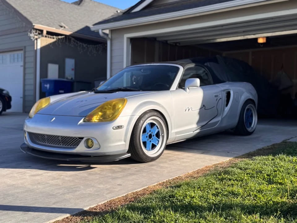 2003 Toyota MR2 Spyder/MR-S - Image 2 of 13