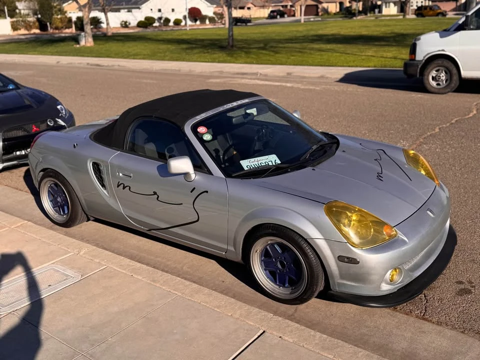 2003 Toyota MR2 Spyder/MR-S - Image 8 of 13