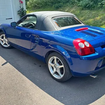 2003 Toyota MR2