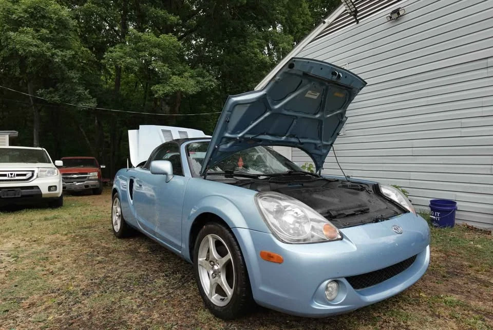 2003 Toyota MR2 Spyder/MR-S - Image 12 of 17