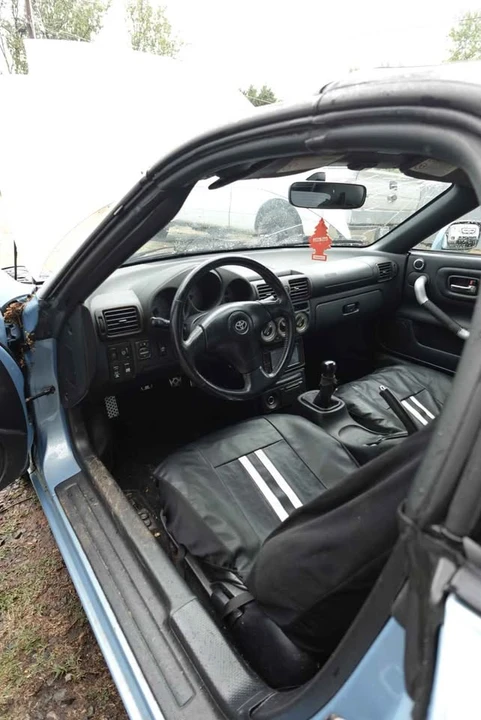 2003 Toyota MR2 Spyder/MR-S - Image 7 of 17