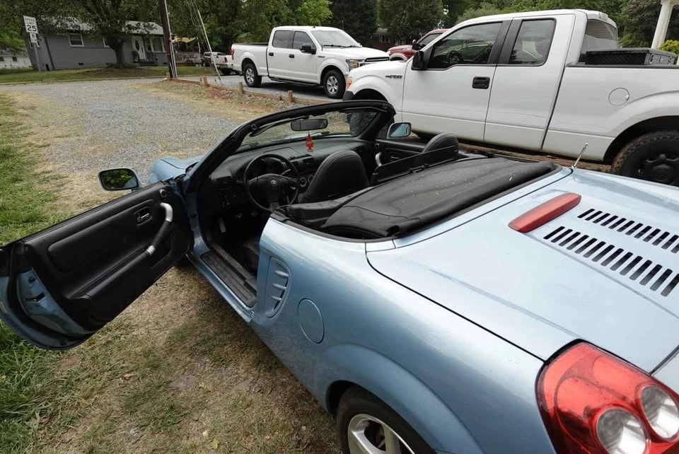 2003 Toyota MR2 Spyder/MR-S - Image 3 of 17