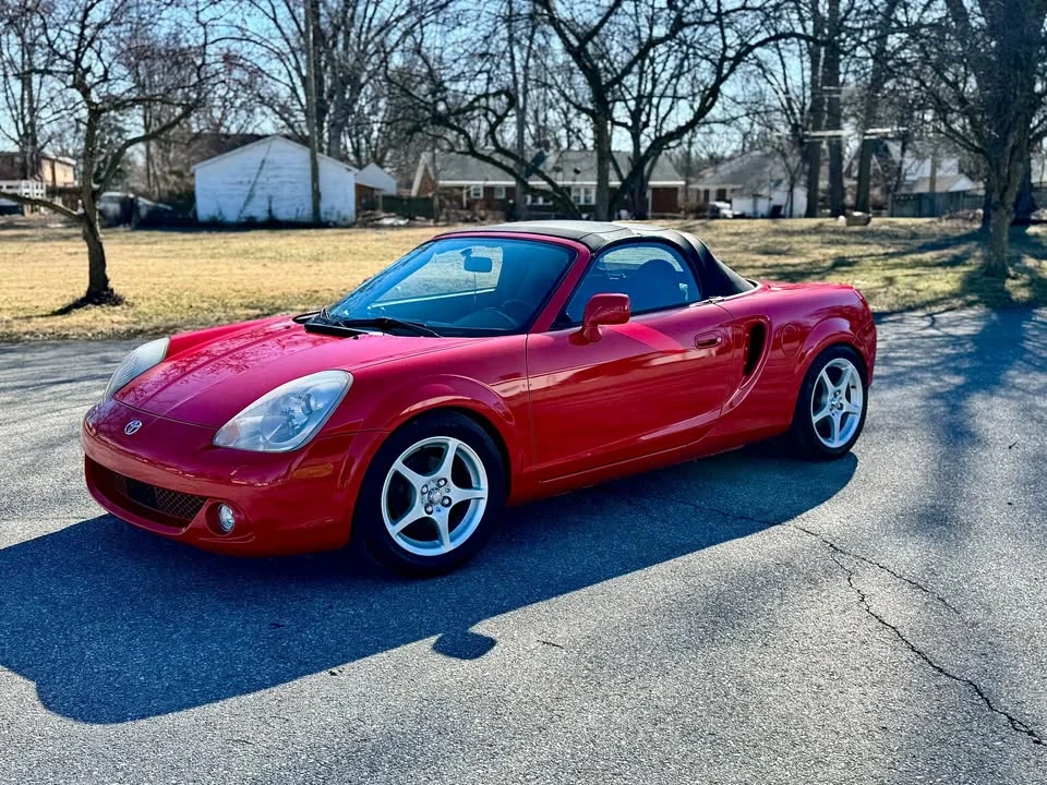 2003 Toyota MR2 Spyder/MR-S - Image 8 of 11