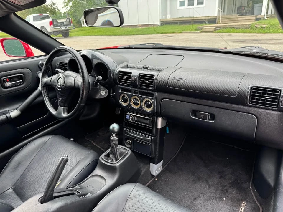 2003 Toyota MR2 Spyder/MR-S - Image 9 of 11