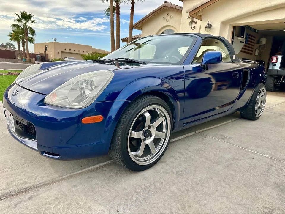 2003 Toyota MR2 Spyder/MR-S - Image 2 of 6