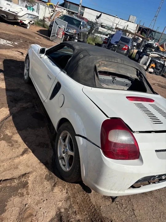 2003 Toyota MR2 Spyder/MR-S - Image 5 of 5