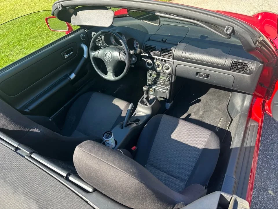 2003 Toyota MR2 Spyder/MR-S - Image 13 of 15