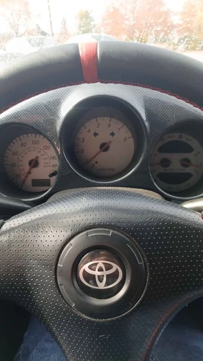 2003 Toyota MR2 Spyder/MR-S - Image 16 of 19