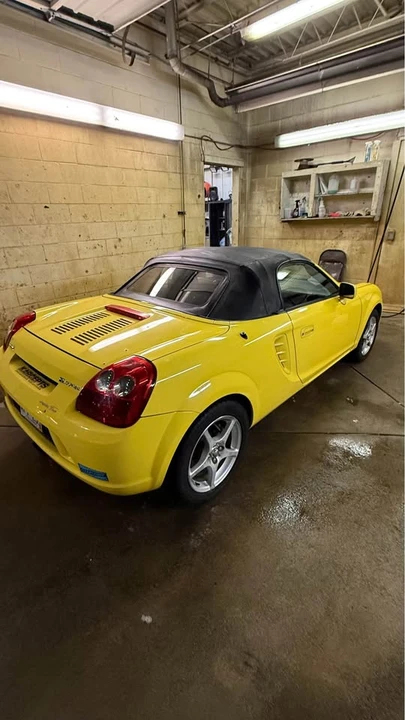 2003 Toyota MR2 Spyder/MR-S - Image 3 of 9