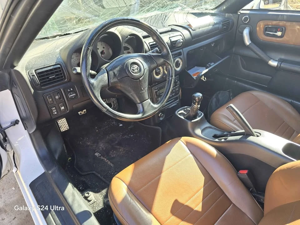 2003 Toyota MR2 Spyder/MR-S - Image 10 of 11