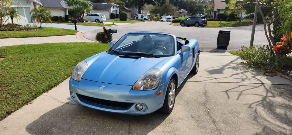 2003 Toyota MR2 Spyder/MR-S - Image 2 of 5