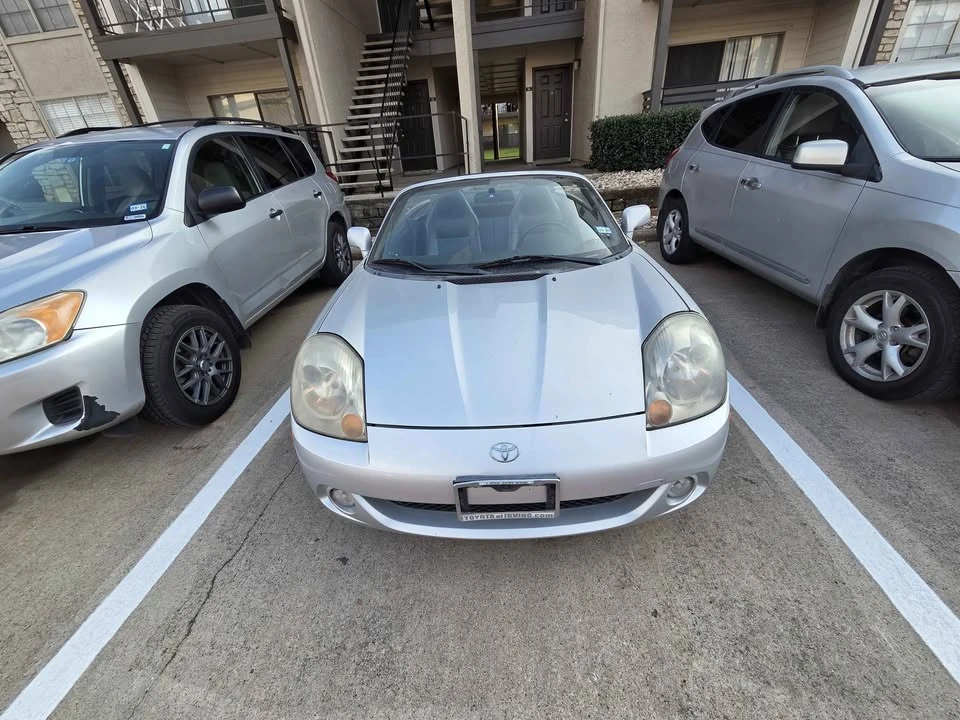 2003 Toyota MR2 Spyder/MR-S - Image 2 of 5