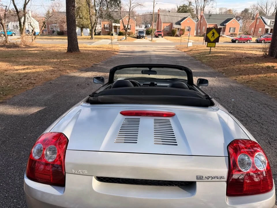 2003 Toyota MR2 Spyder/MR-S - Image 15 of 18