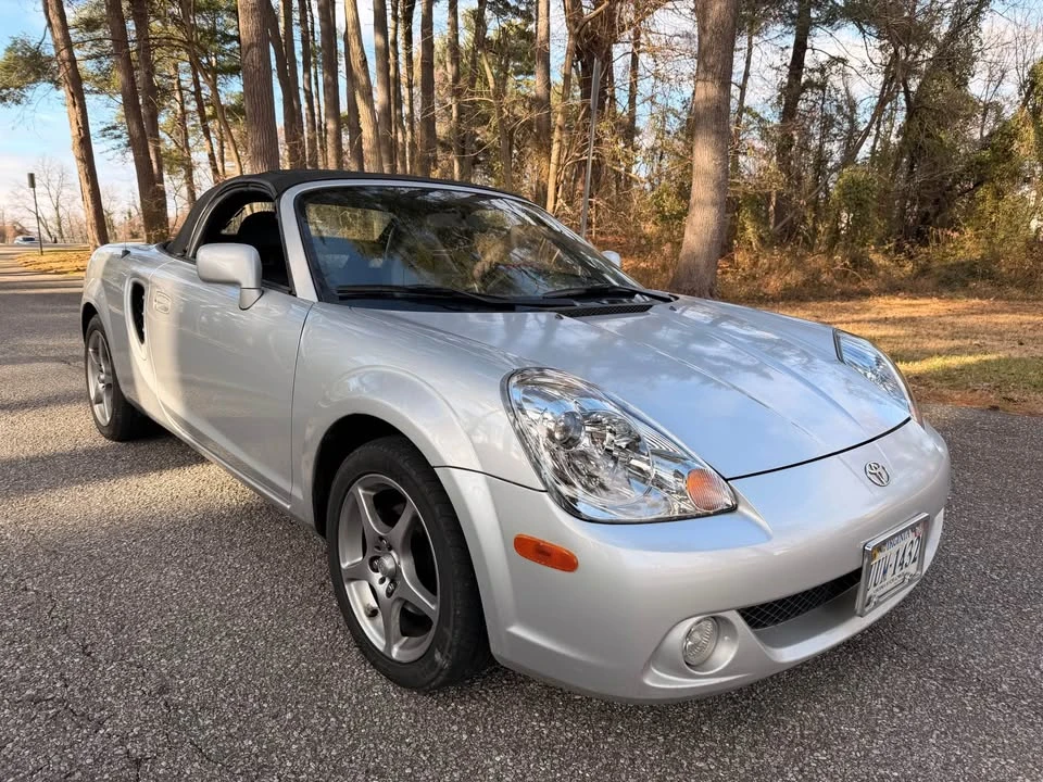 2003 Toyota MR2 Spyder/MR-S - Image 2 of 18
