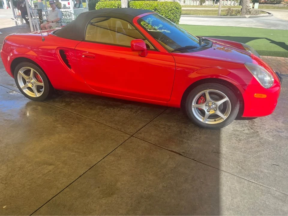 2003 Toyota MR2 Spyder/MR-S - Image 2 of 11