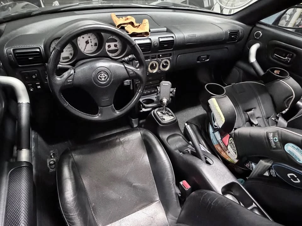 2003 Toyota MR2 Spyder/MR-S - Image 18 of 20