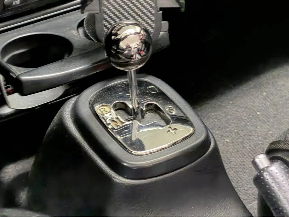 2003 Toyota MR2 Spyder/MR-S - Image 15 of 17
