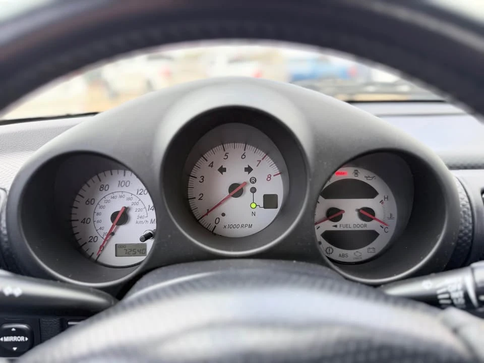 2003 Toyota MR2 Spyder/MR-S - Image 15 of 16