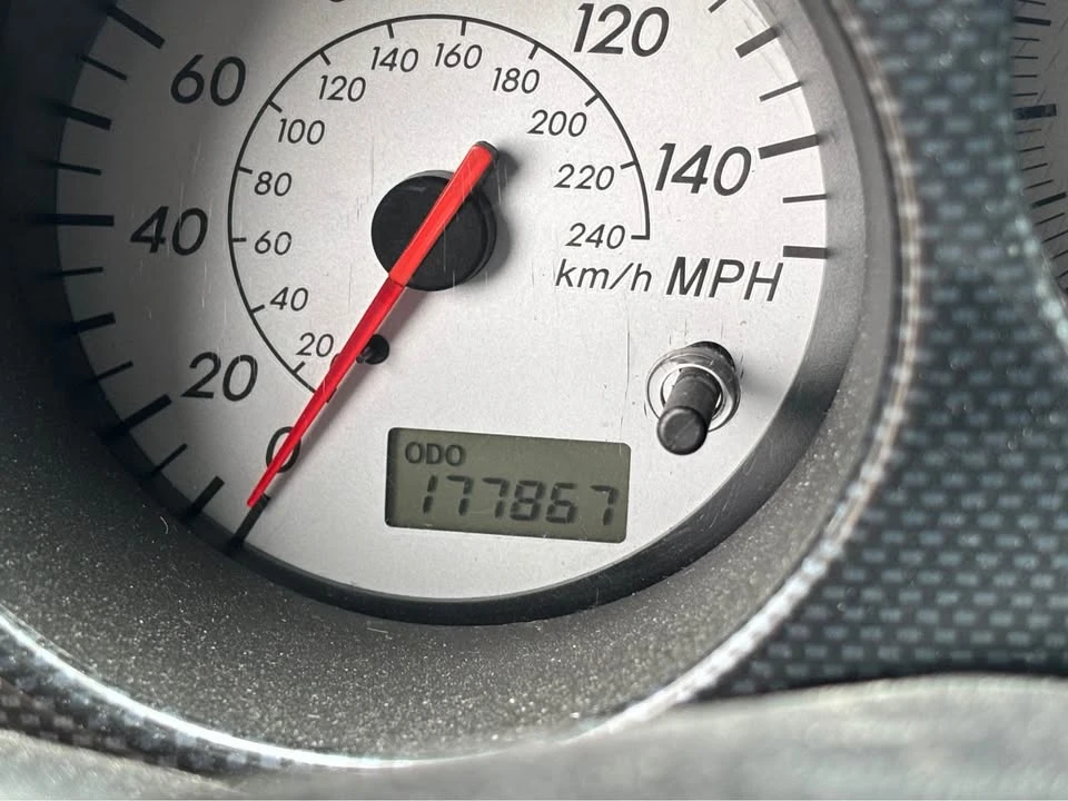 2003 Toyota MR2 Spyder/MR-S - Image 9 of 14