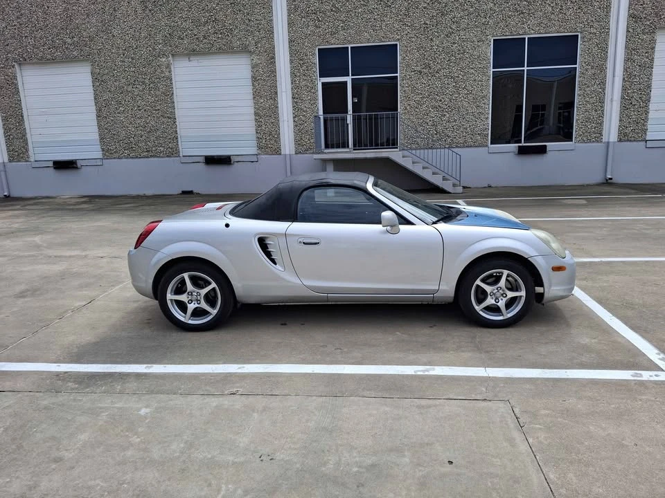 2003 Toyota MR2 Spyder/MR-S - Image 4 of 16