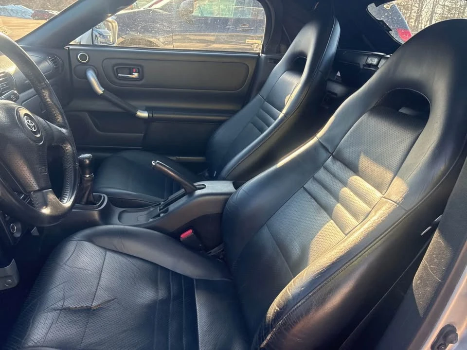 2003 Toyota MR2 Spyder/MR-S - Image 9 of 12