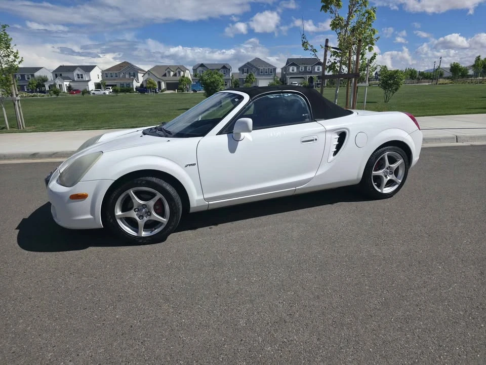 2003 Toyota MR2 Spyder/MR-S - Image 8 of 11