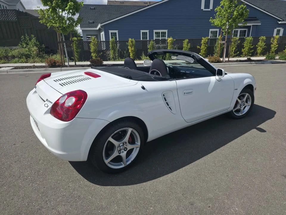 2003 Toyota MR2 Spyder/MR-S - Image 4 of 11