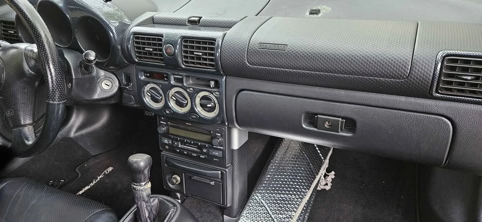 2003 Toyota MR2 Spyder/MR-S - Image 11 of 12