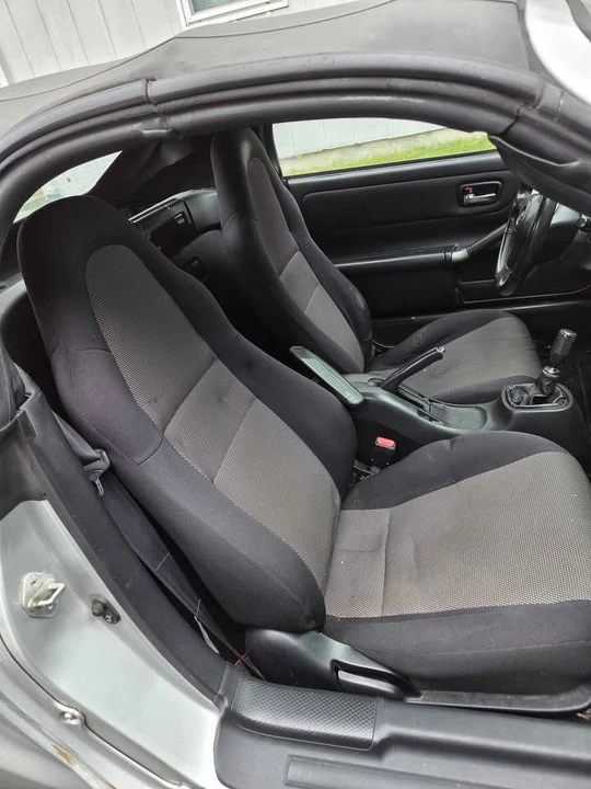 2003 Toyota MR2 Spyder/MR-S - Image 6 of 8