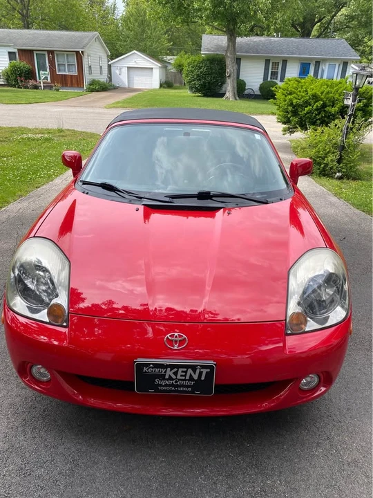2003 Toyota MR2 Spyder/MR-S - Image 2 of 10