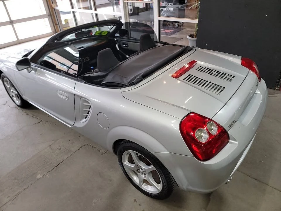 2003 Toyota MR2 Spyder/MR-S - Image 17 of 20