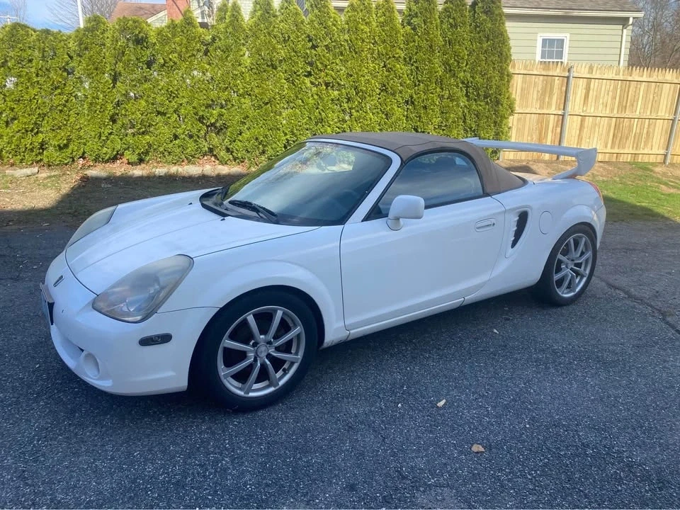 2003 Toyota MR2 Spyder/MR-S - Image 9 of 13