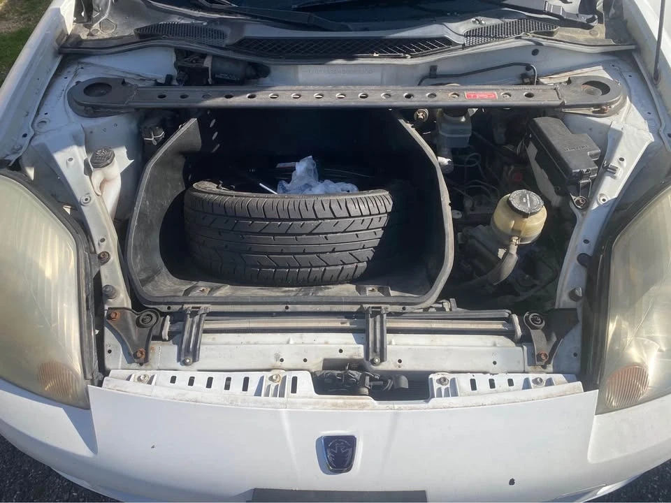 2003 Toyota MR2 Spyder/MR-S - Image 12 of 13