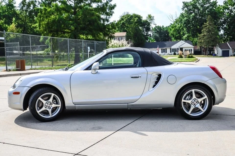 2003 Toyota MR2 Spyder/MR-S - Image 4 of 20