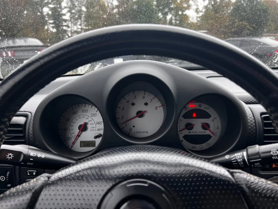 2003 Toyota MR2 Spyder/MR-S - Image 10 of 14