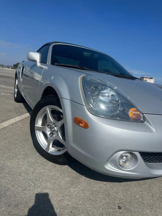 2003 Toyota MR2 Spyder/MR-S - Image 2 of 17