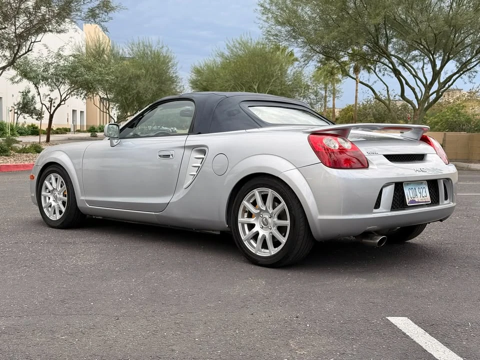 2003 Toyota MR2 Spyder/MR-S - Image 2 of 11