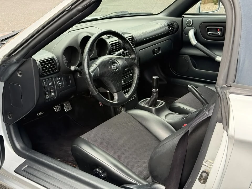2003 Toyota MR2 Spyder/MR-S - Image 6 of 11