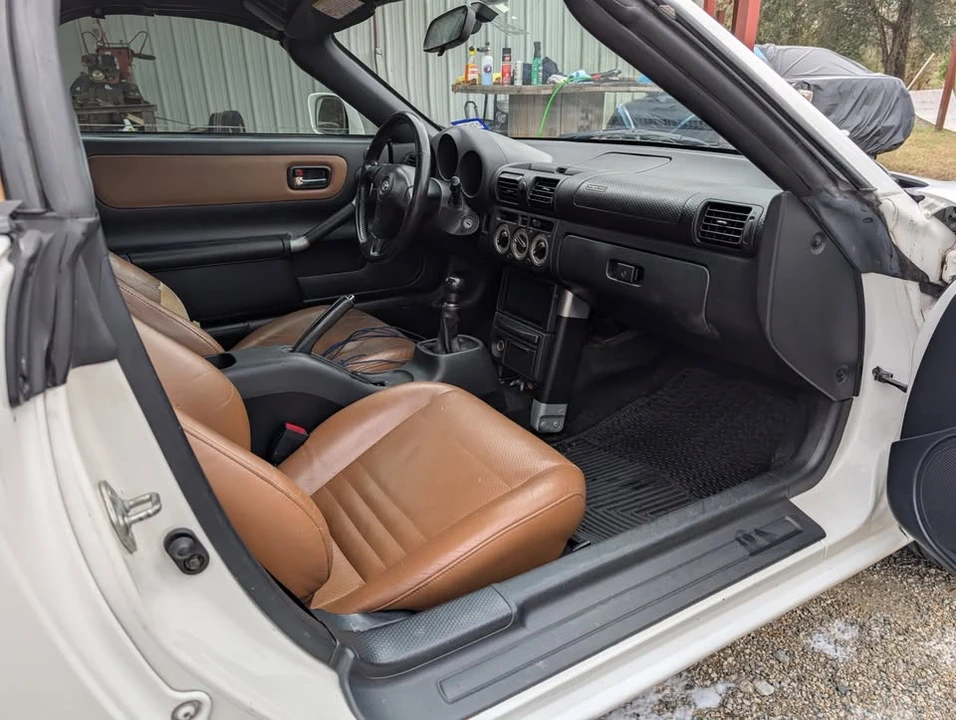 2003 Toyota MR2 Spyder/MR-S - Image 6 of 15